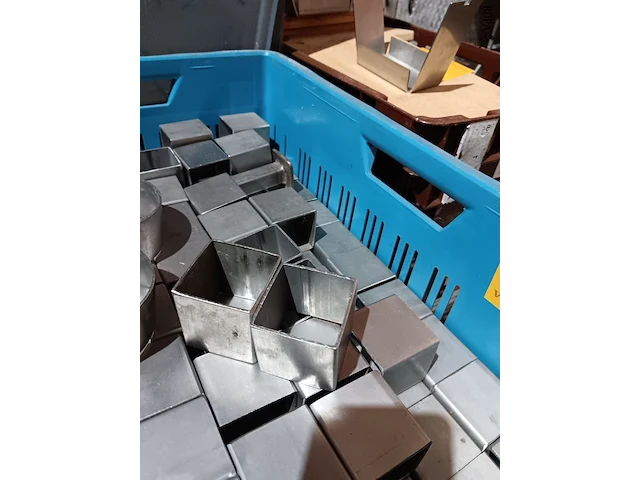 Lot 30 - rvs vormen voor bordschikking 200 stuks - afbeelding 3 van  3