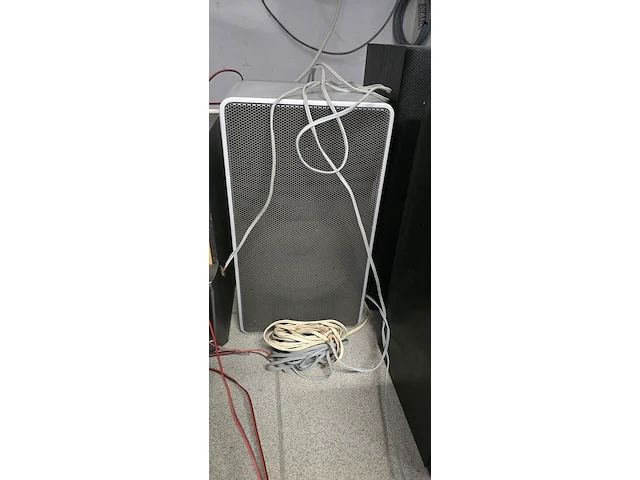 Lot 30 - speakers wigo agostic a 11 2 stuks - afbeelding 4 van  4