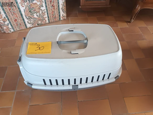 Lot 30 - transportbak voor kleine huisdieren - afbeelding 2 van  2