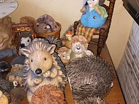Lot 30 - verzameling decoratie egels. 55 stuks - afbeelding 2 van  5
