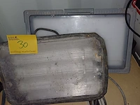 Lot 30 - werfverlichting - 4 stuks - afbeelding 2 van  3