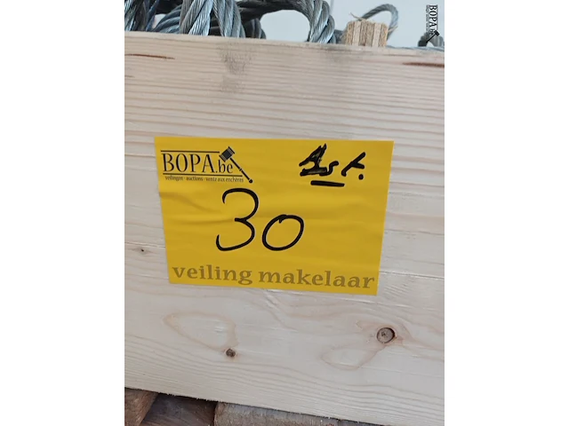 Lot 30 - wordt niet verkocht - afbeelding 1 van  1