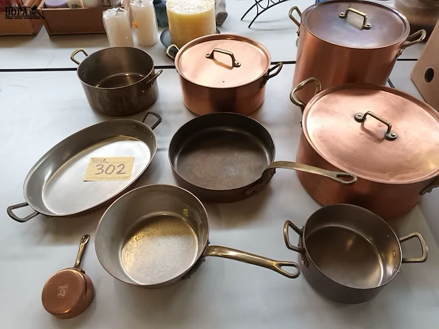 Lot 302 - kookpotten en pannen unicorn. 9 stuks - afbeelding 1 van  6