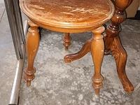 Lot 304 - plantenstaanders en bijzettafels. 5 stuks - afbeelding 2 van  4