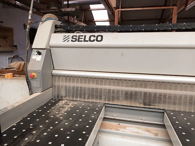 Lot 304 - selco opdeelzaagmachine - afbeelding 3 van  5