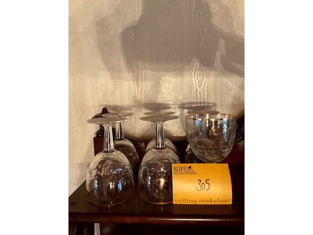 Lot 305 - kristallen trappistenglazen westmalle - afbeelding 1 van  2