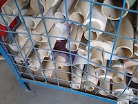 Lot 305 - metalen stapelbak en rollen behangpapier divers - afbeelding 5 van  5