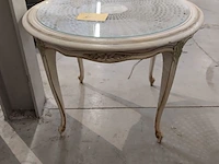 Lot 305 - ronde salontafel