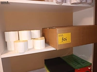 Lot 306 - rollen thermische etiketten. 30 stuks - afbeelding 1 van  3