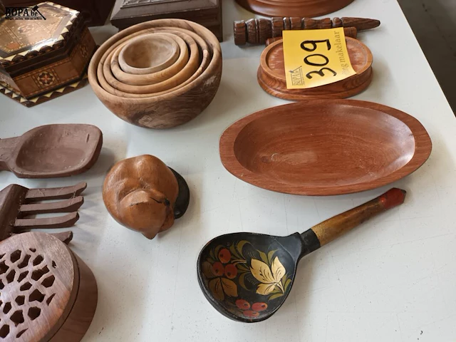 Lot 309 - houten decoratie. 20 stuks - afbeelding 4 van  5