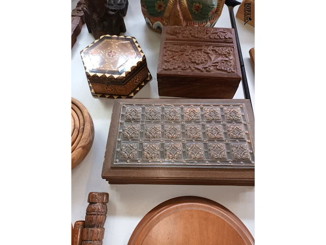 Lot 309 - houten decoratie. 20 stuks - afbeelding 5 van  5