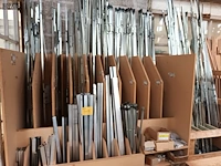 Lot 309 - lot deursloten en borstels - afbeelding 1 van  7