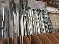 Lot 309 - lot deursloten en borstels - afbeelding 4 van  7