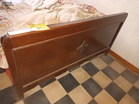 Lot 31 - antiek bed - afbeelding 2 van  4