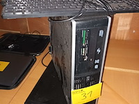 Lot 31 - desktop pc’s, toetsenborden en muis - afbeelding 1 van  4
