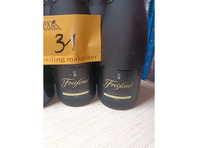 Lot 31 - flessen cava. 6 stuks - afbeelding 2 van  4