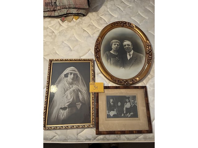 Lot 31 - fotokaders familie, 3 stuks - afbeelding 1 van  5