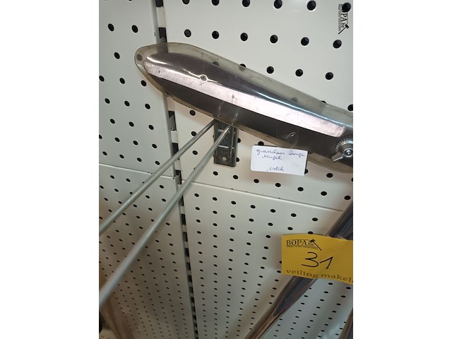 Lot 31 - grasschaar - afbeelding 2 van  3