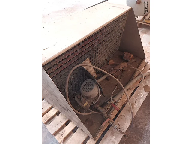 Lot 31 - inox spoelbak met pomp - afbeelding 2 van  5