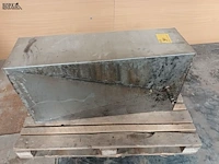 Lot 31 - inox spoelbak met pomp - afbeelding 5 van  5