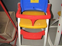 Lot 31 - kinderstoel - afbeelding 1 van  2