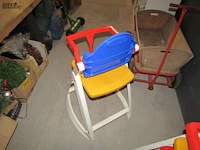 Lot 31 - kinderstoel - afbeelding 2 van  2