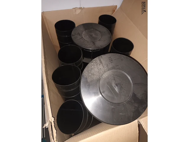 Lot 31 - multivent dakdoorvoer. 4 dozen - afbeelding 4 van  5
