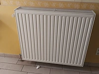 Lot 31 - radiatoren. 8 stuks - afbeelding 3 van  5