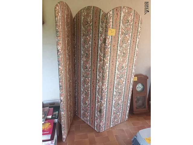 Lot 31 - vintage kamerscherm - afbeelding 1 van  3