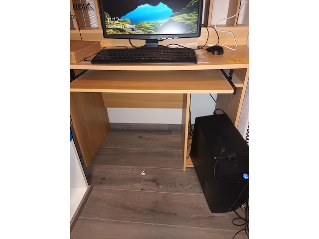 Lot 310 - bureau meubel - afbeelding 2 van  4