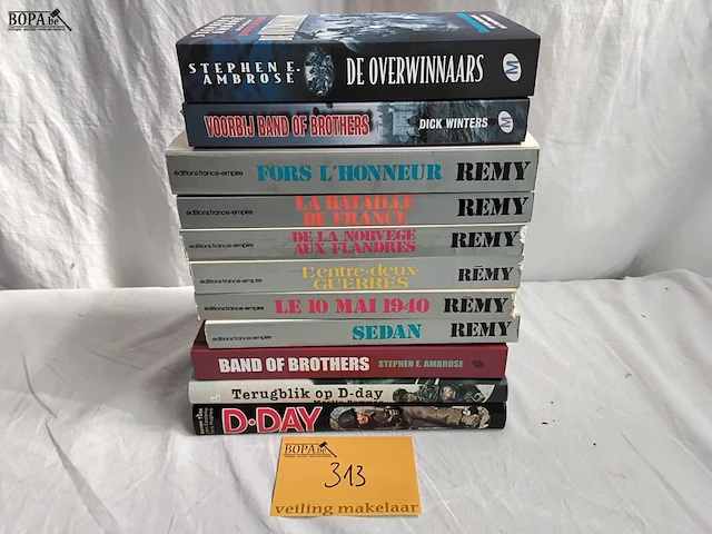 Lot 313 - lot boeken, oorlog, 11 stuks - afbeelding 1 van  1