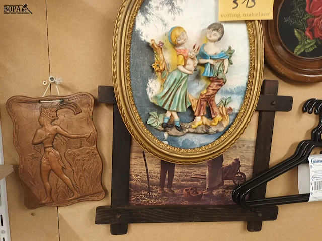 Lot 313 - wanddecoratie. 8 stuks - afbeelding 2 van  5
