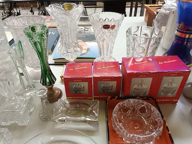 Lot 314 - glaswerk en kristal. 55 stuks - afbeelding 4 van  7
