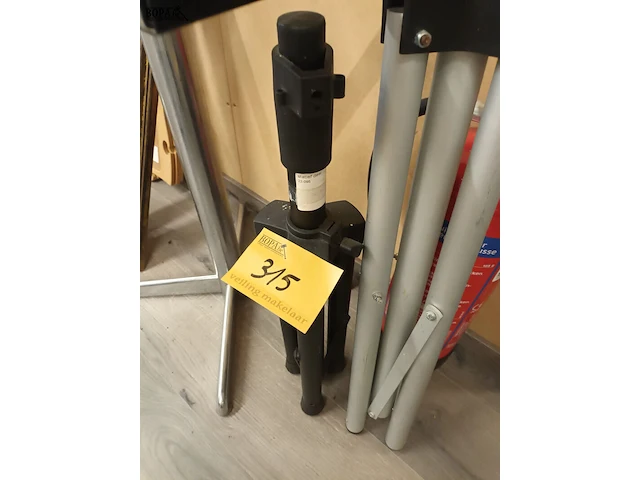 Lot 315 - statief. 3 stuks - afbeelding 3 van  4