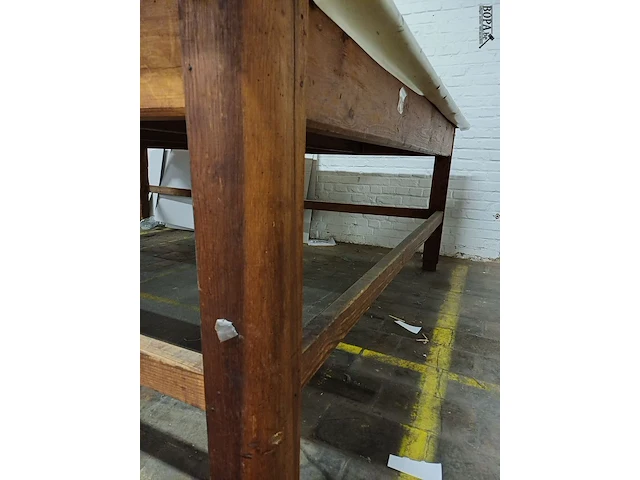 Lot 317 - textieltafel - afbeelding 2 van  5