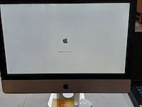Lot 32 - apple imac - afbeelding 2 van  4
