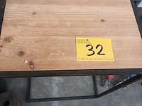 Lot 32 - bijzettafeltje - afbeelding 3 van  3