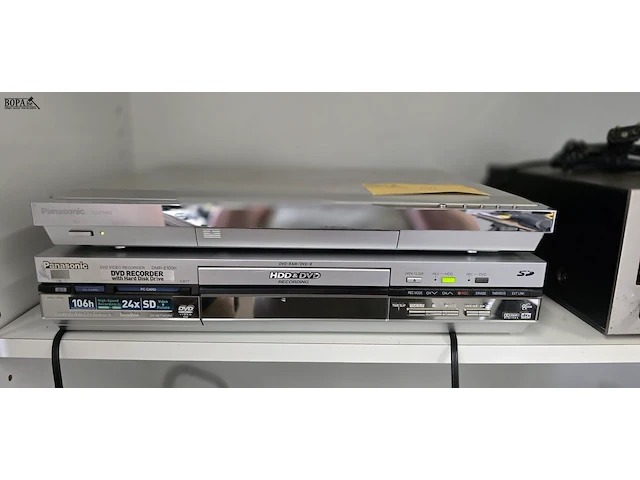 Lot 32 - dvd panasonic tupt 600 - afbeelding 1 van  3