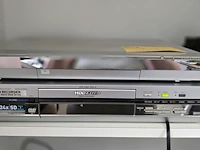 Lot 32 - dvd panasonic tupt 600 - afbeelding 1 van  3