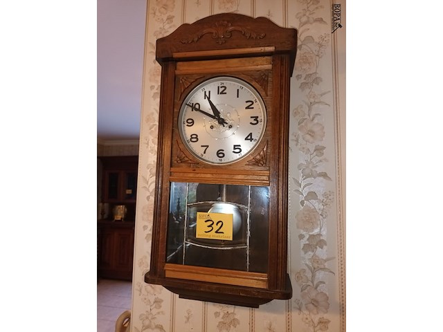 Lot 32 - houten muurklok - afbeelding 5 van  5