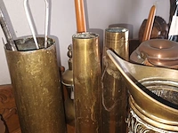 Lot 32 - koperen decoratie. 15 stuks - afbeelding 2 van  4