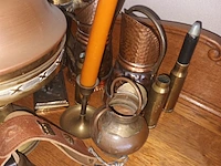 Lot 32 - koperen decoratie. 15 stuks - afbeelding 3 van  4