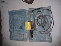 Lot 32 - makita boormachine - afbeelding 1 van  2