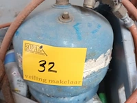 Lot 32 - soldeerset en werkmateriaal - afbeelding 3 van  4