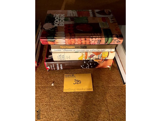 Lot 320 - kookboeken naslagwerk, 5 stuks - afbeelding 1 van  1