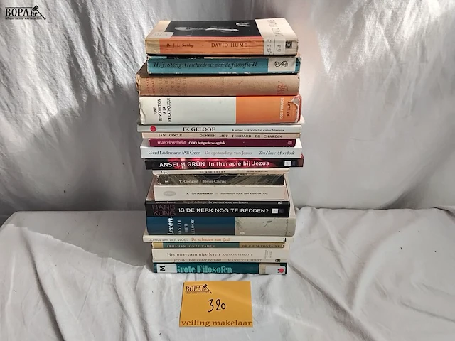 Lot 320 - lot boeken, religie, stapel - afbeelding 1 van  1
