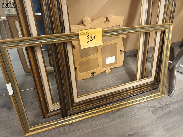 Lot 321 - kaders en fotokaders. 6 stuks - afbeelding 2 van  4