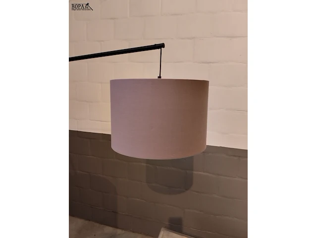 Lot 321 - vloerlamp met 3 kappen - afbeelding 4 van  4