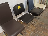 Lot 322 - stoelen. 4 stuks - afbeelding 1 van  5