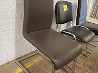 Lot 322 - stoelen. 4 stuks - afbeelding 2 van  5